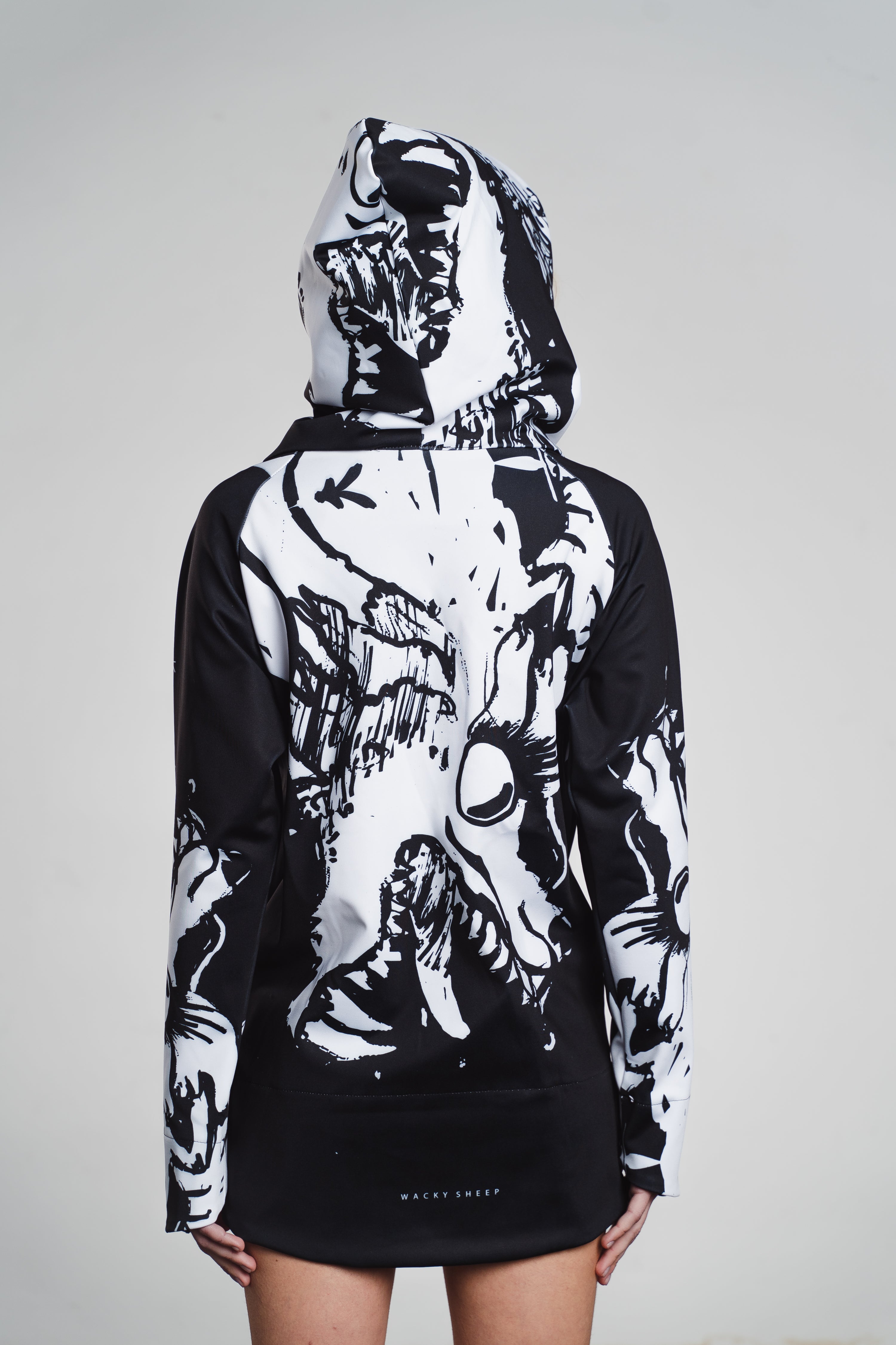 W's Azdaha Black Hoodie