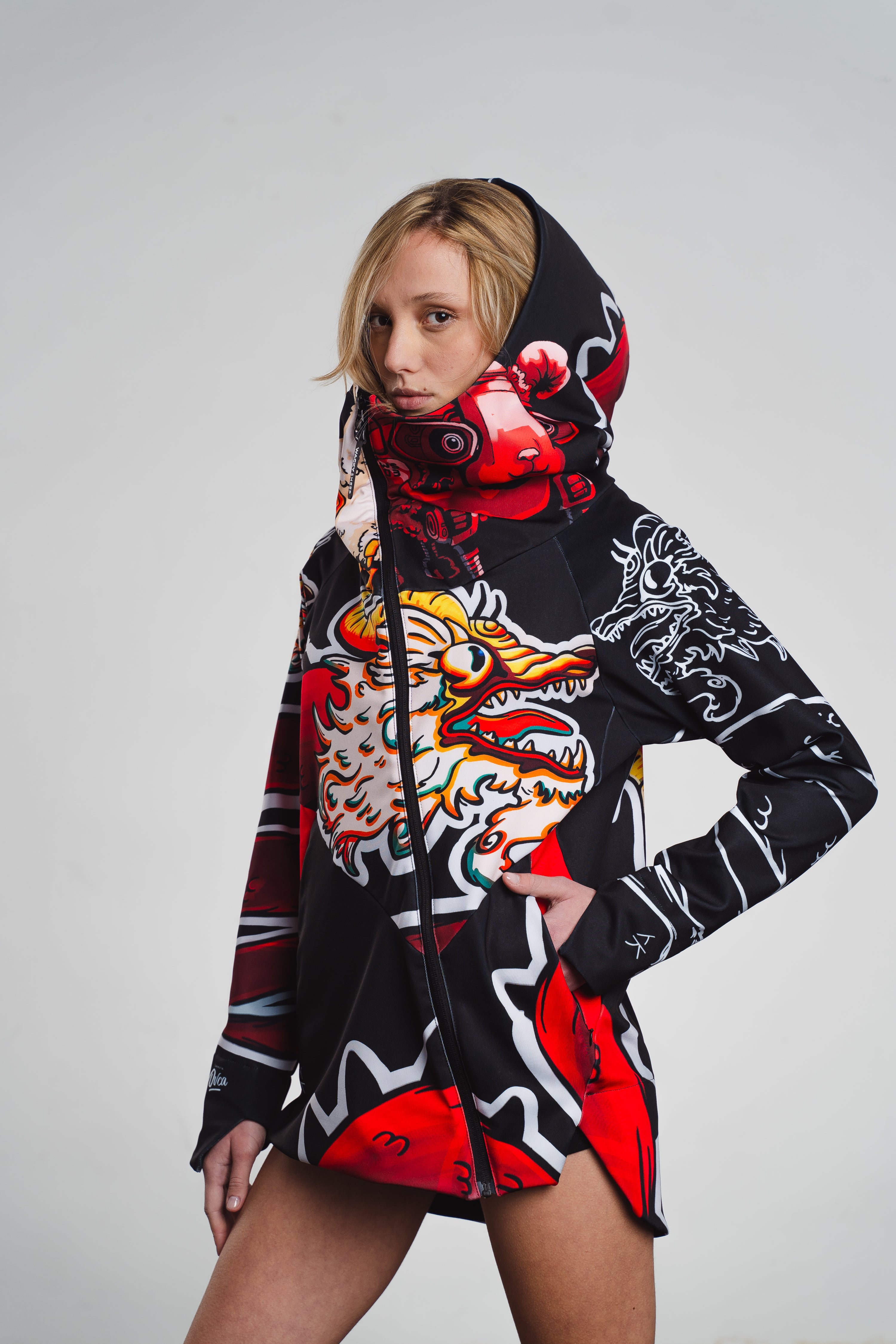 W's Azdaha Red Hoodie