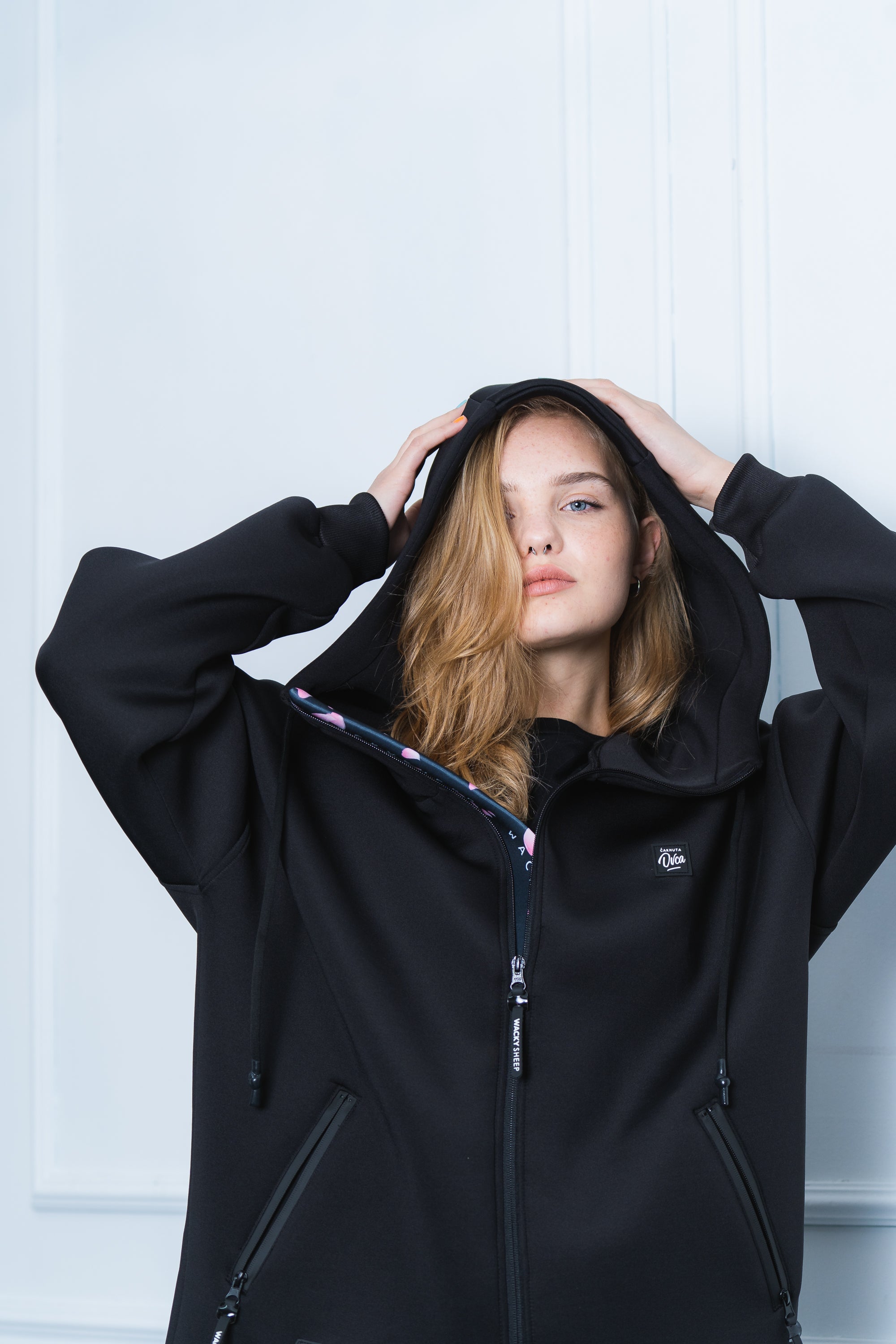 W's Oversized Black Hoodie