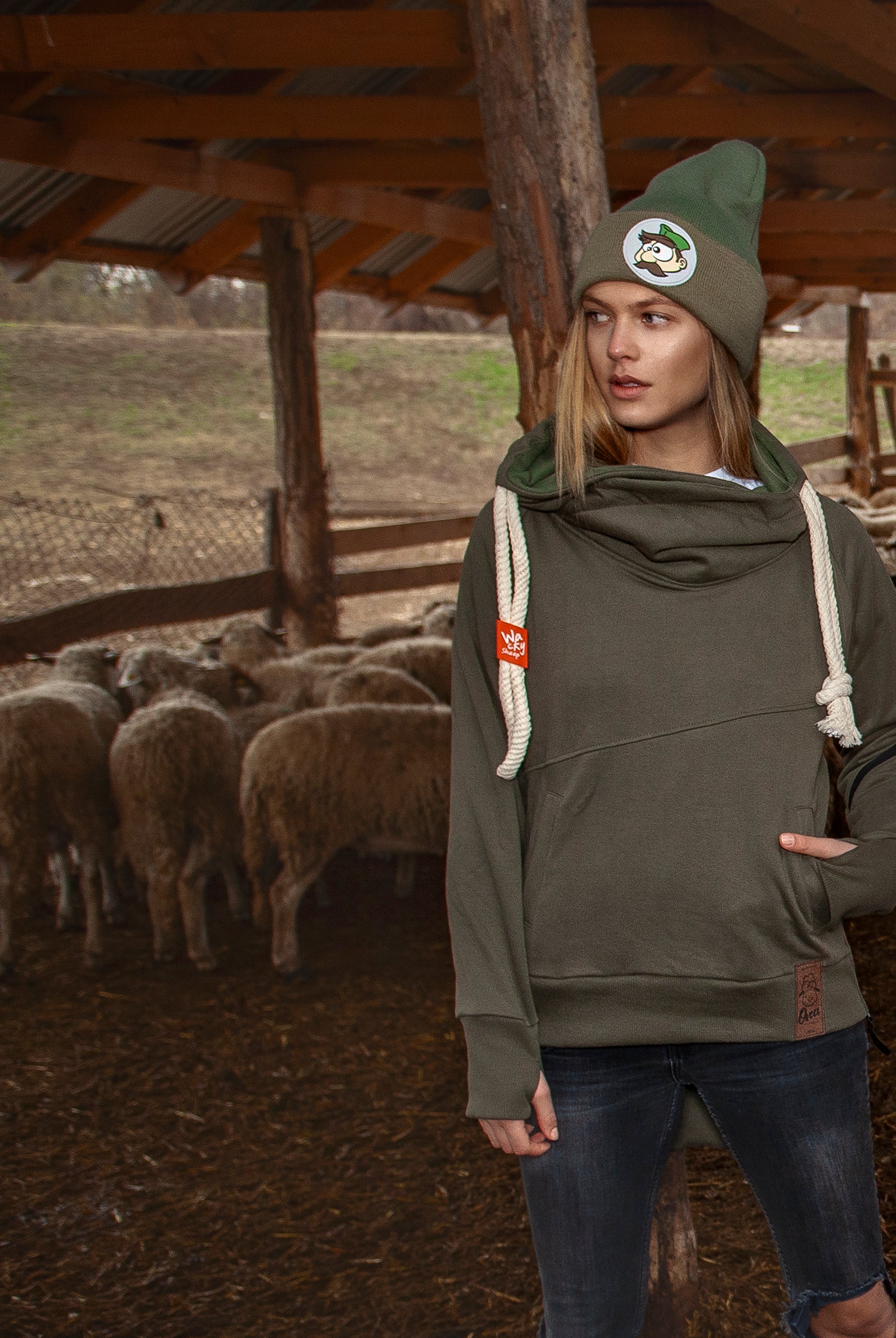 W's Classic Ovčar Hoodie